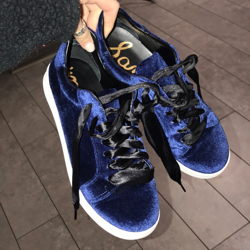 *SOLD* Sam Edelman Velvet Kicks